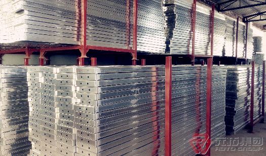 腳手架鋼跳板廠家直銷，全國鋼跳板領(lǐng)導(dǎo)品牌