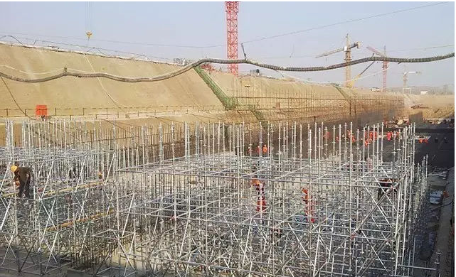 鄭州新機(jī)場(chǎng)盤(pán)扣式腳手架工程案例