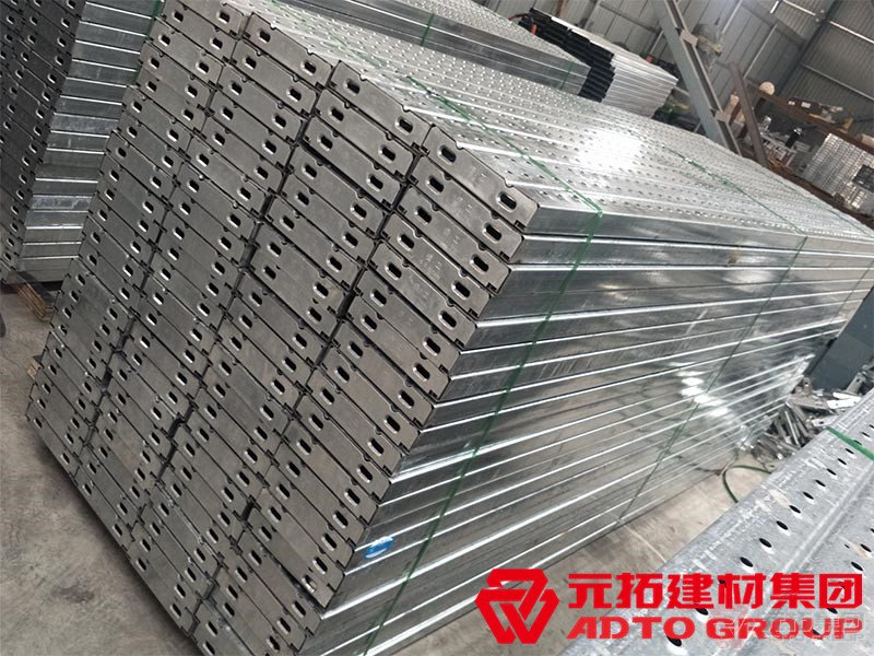 鋼跳板摘除時(shí)有哪些注意事項(xiàng)？