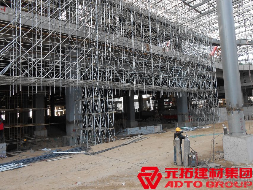 盤扣式腳手架有哪些特點？為什么比傳統(tǒng)腳手架貴？