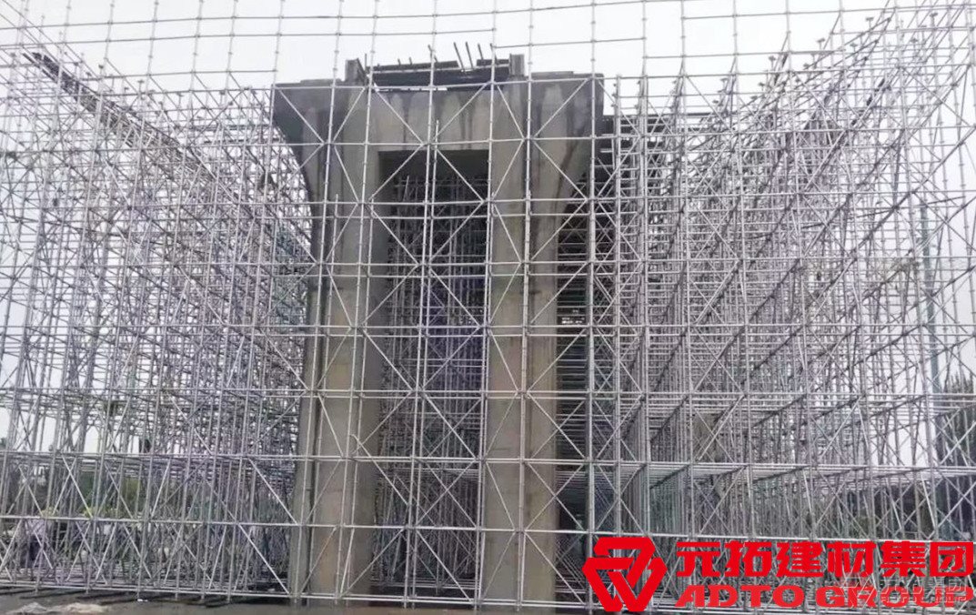 盤扣式腳手架相比傳統(tǒng)式腳手架有哪些優(yōu)勢？